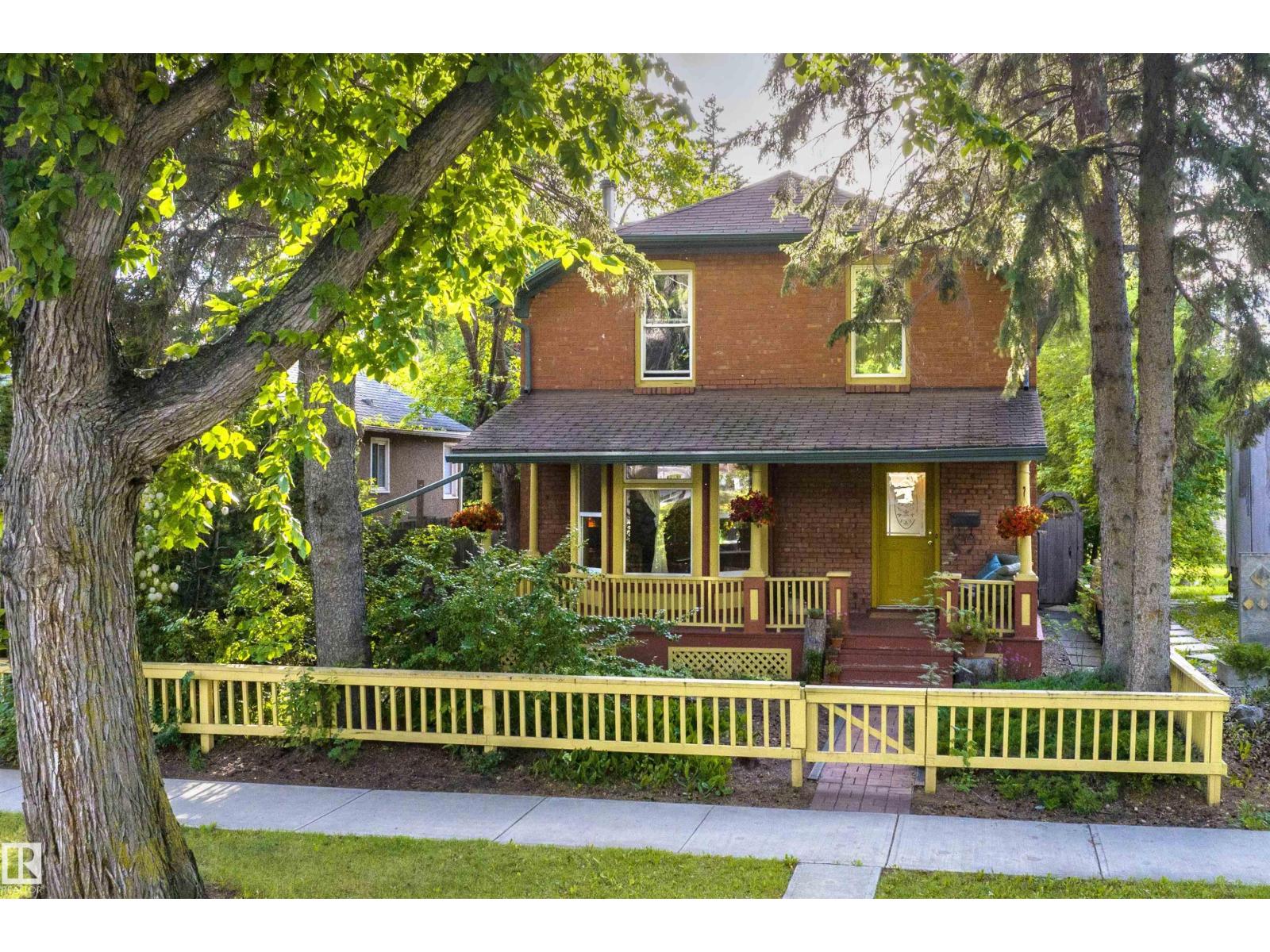 105 St Nw Unit 7024 #a, Edmonton, AB T6H 2R5