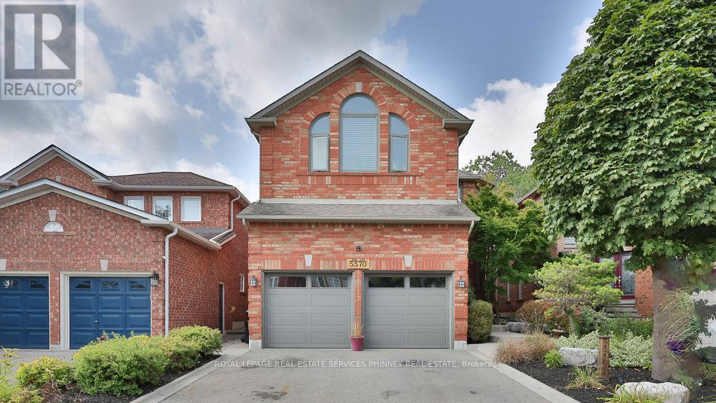 5570 Mcfarren Blvd, Mississauga, ON L5M 5X8
