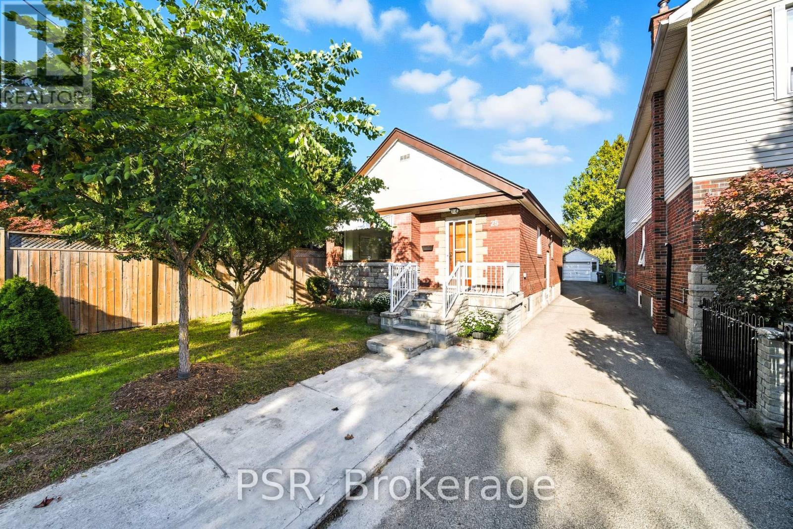25 Knight St, Toronto, ON M4C 3K8