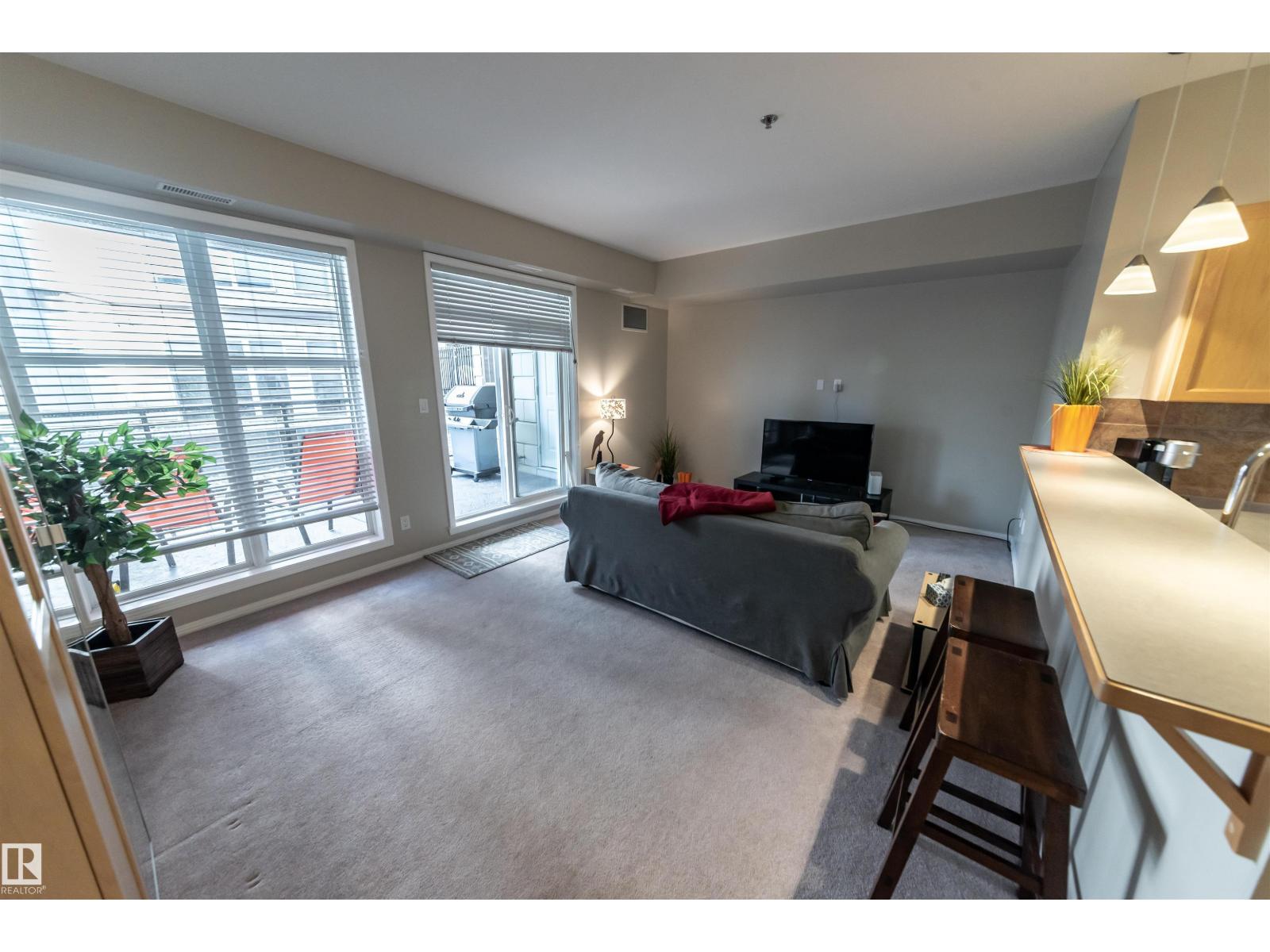 4827 104a Street Northwest #150, Edmonton, AB T6H 0R5