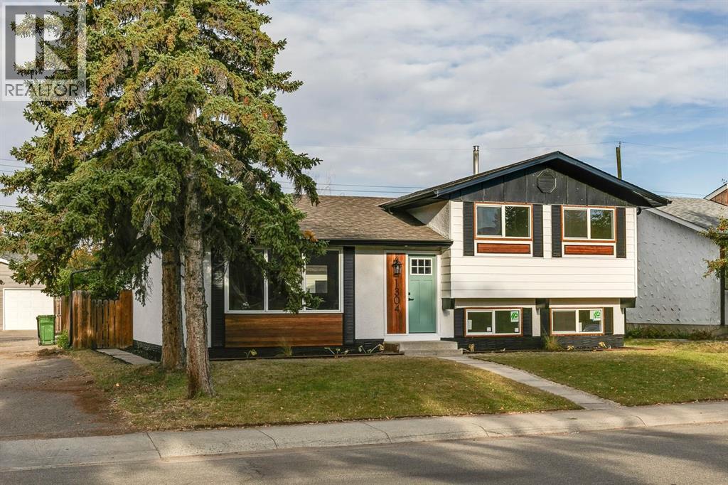 1304 Lake Sylvan Dr SE, Calgary, AB T2J 4C8