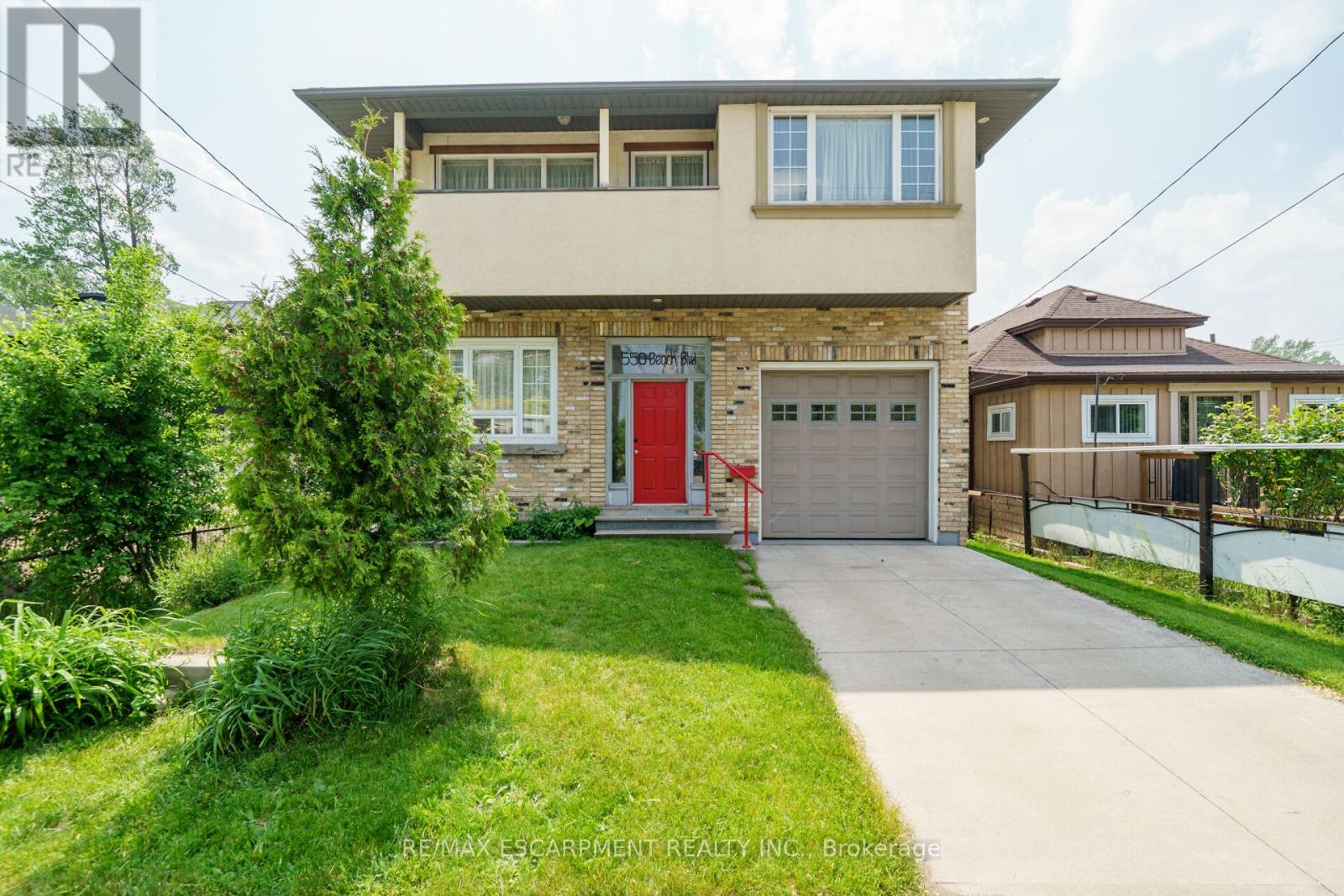 550 Beach Blvd, Hamilton, ON L8H 6X3