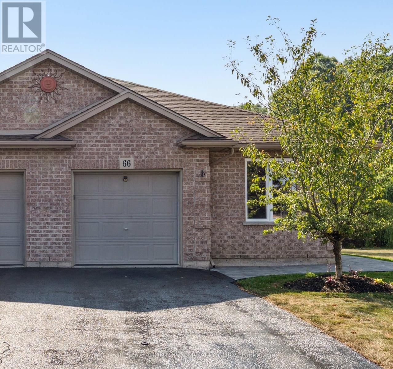 66 Bridgewater Ct, Welland, ON L3C 7M6