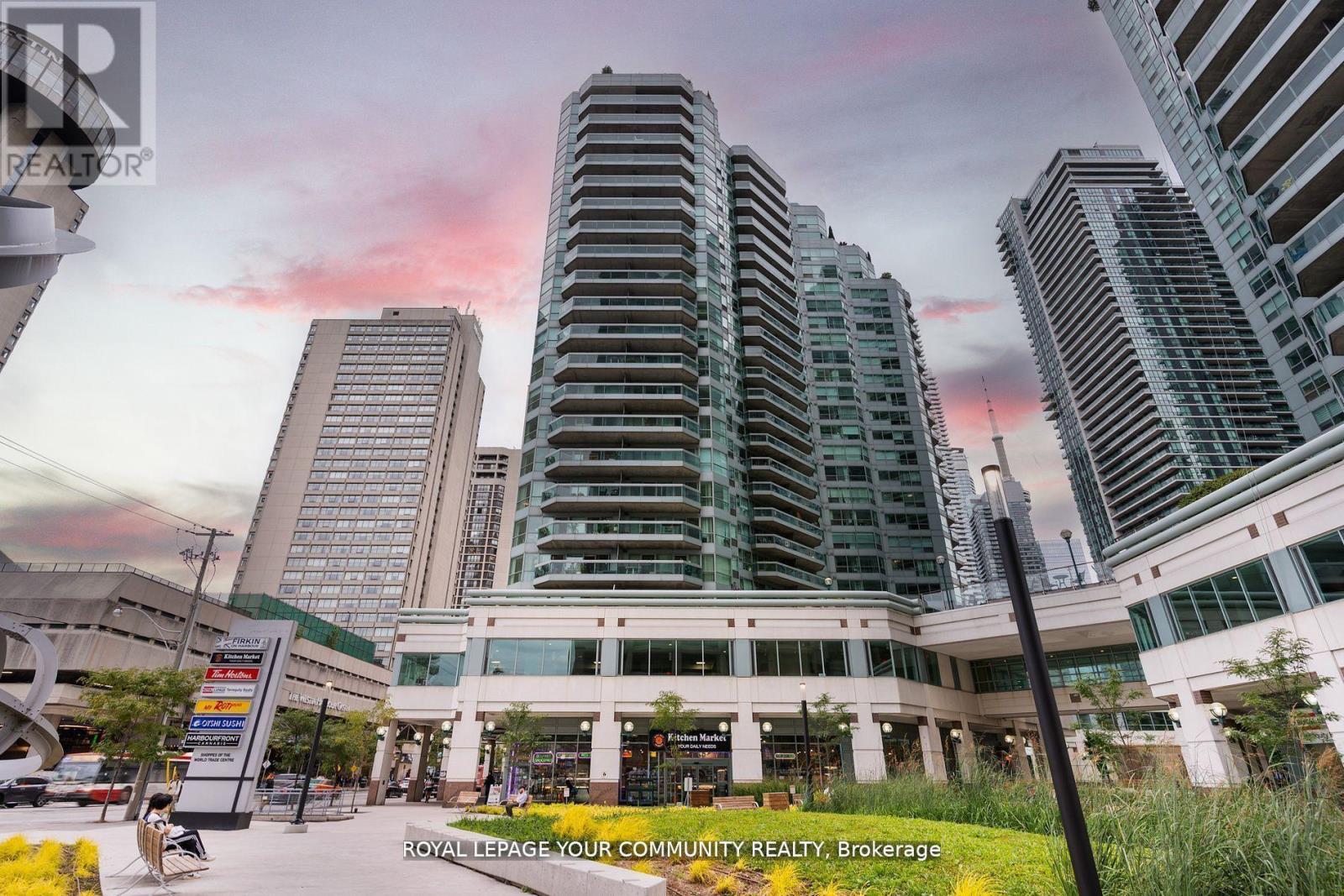 2402 10 Queens Quay W, Toronto, ON M5J 2R9