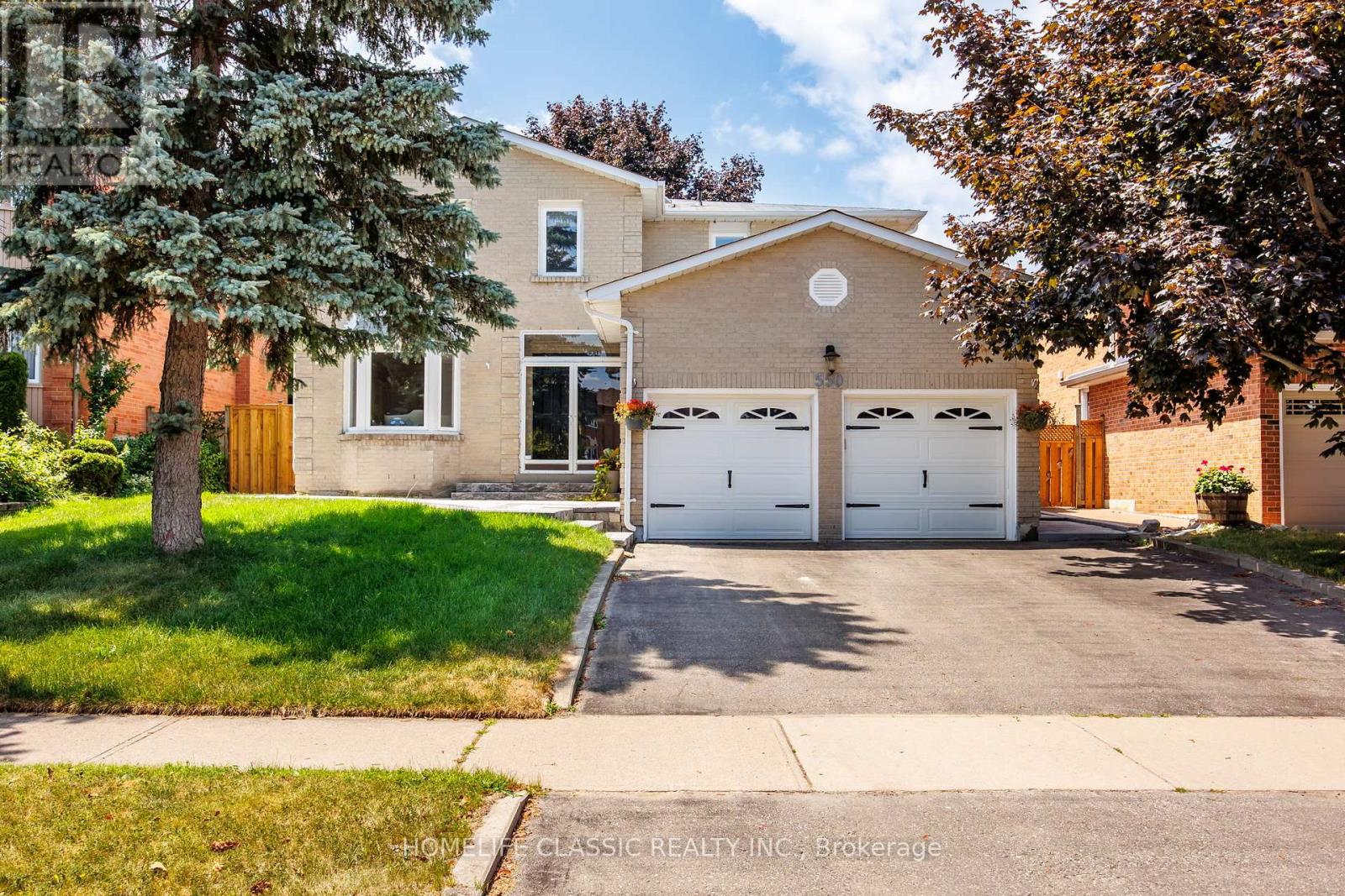 550 Dahlia Cres, Pickering, ON L1W 3G5