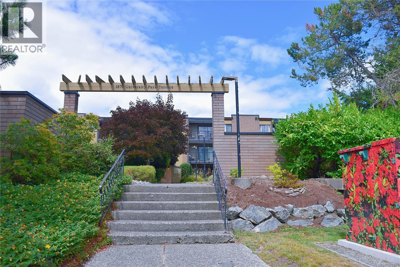 1870 Mckenzie Ave Unit 101 Ave, Saanich, BC V8N 4X3