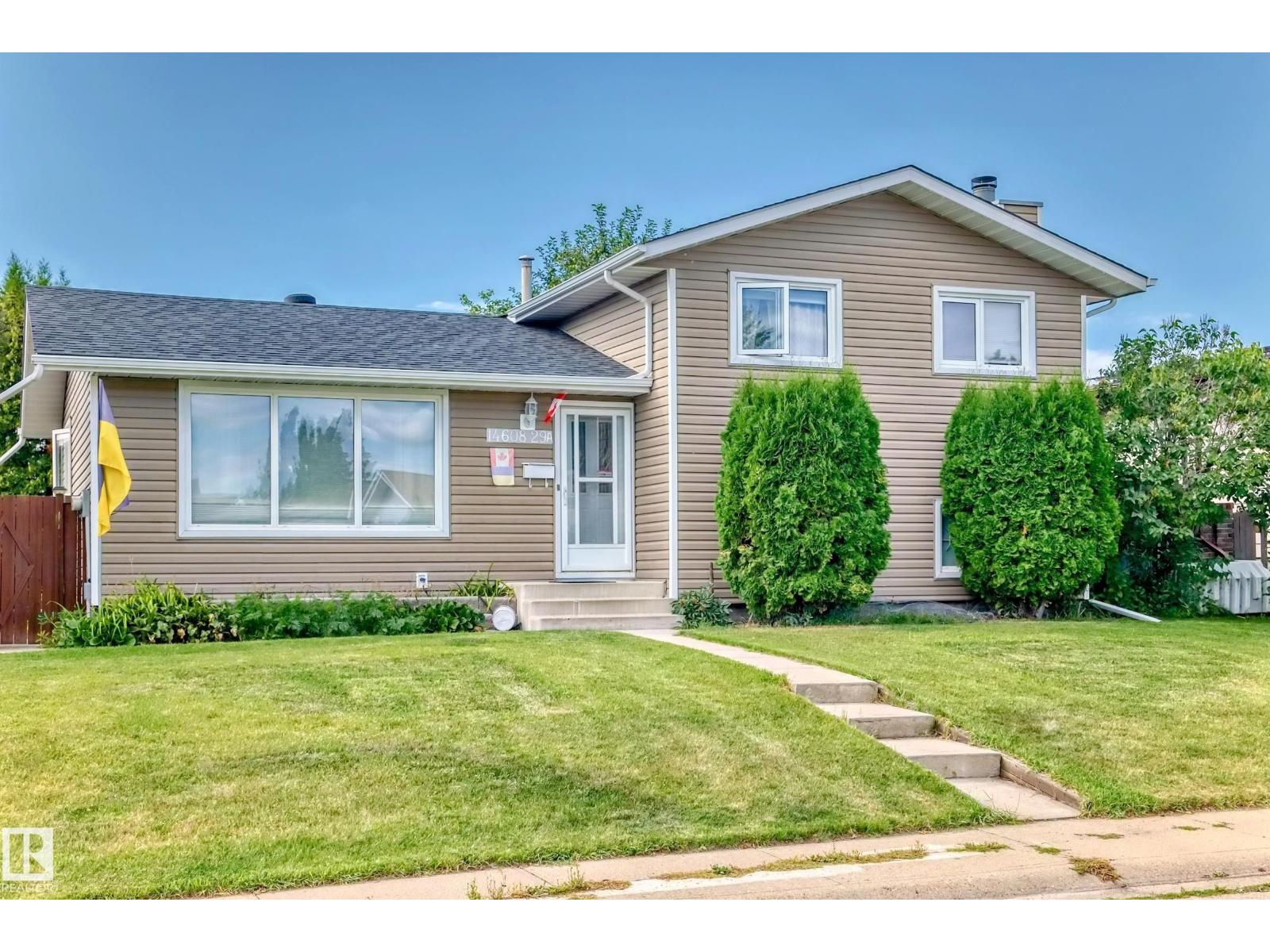 29 St Nw Unit 14608 #a, Edmonton, AB T5Y 2A2