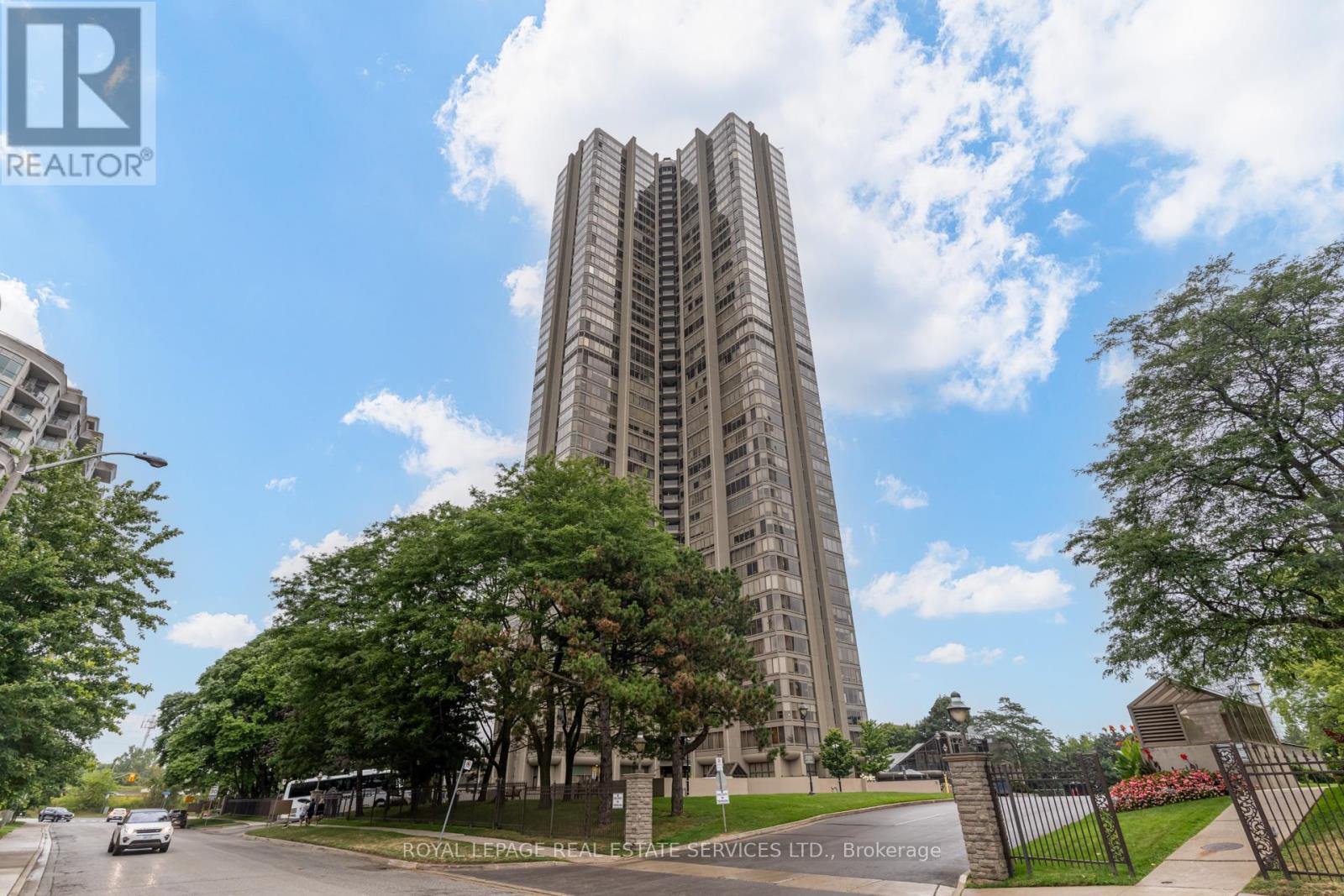 2410 2045 Lake Shore Blvd W, Toronto, ON M8V 2Z6