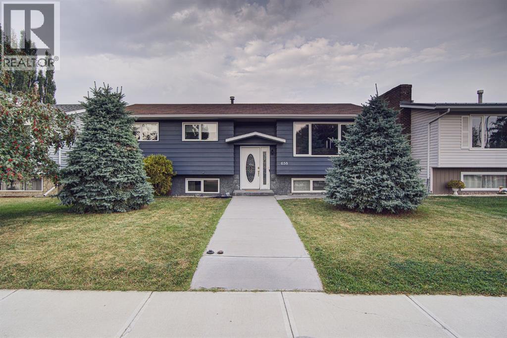 50 Avenue W Unit 658 #a, Claresholm, AB T0L 0T0