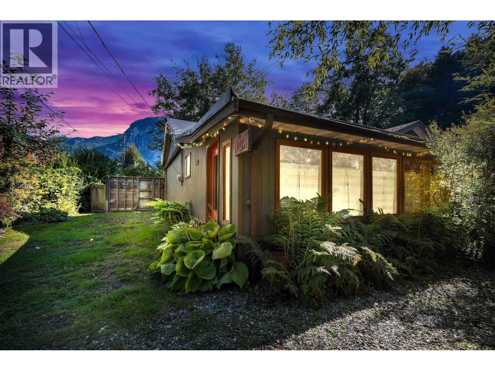 37791 Third Ave, Squamish, BC V8B 0S1