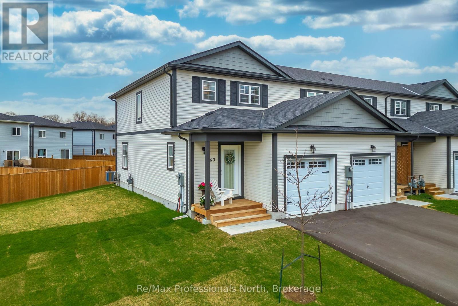 160 Daffodil Ct, Gravenhurst Muskoka S, ON P1P 0B8