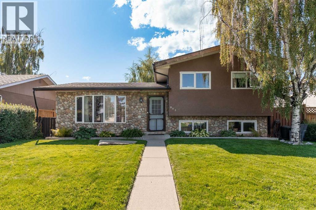 803 Forlee Dr SE, Calgary, AB T2A 2E6