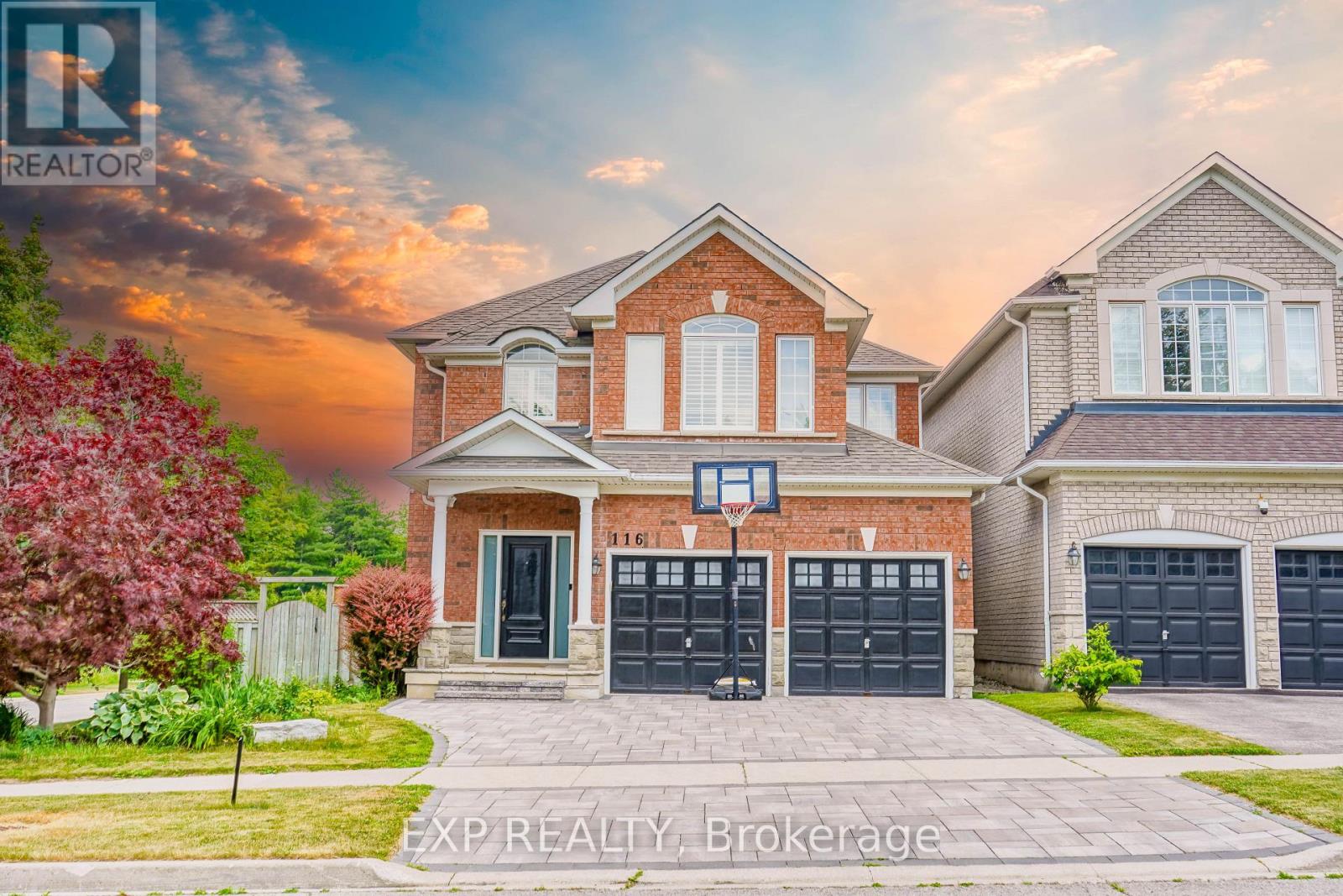 116 Colesbrook Rd, Richmond Hill, ON L4S 2G3