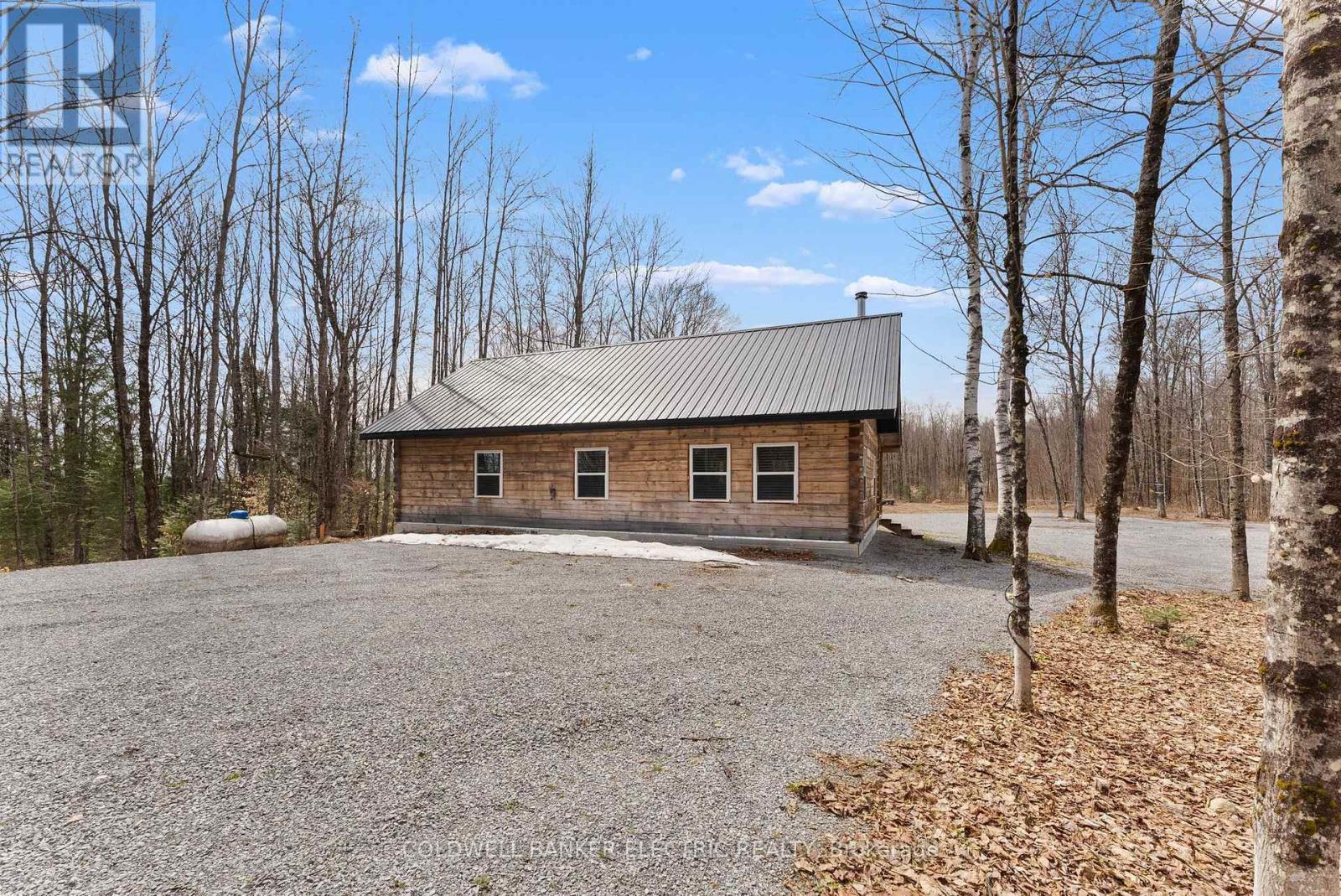 2075 Dyno Rd, Highlands East, ON K0L 1M0