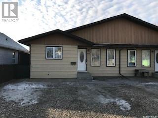 302 Perkins St, Estevan, SK S4A 2K1