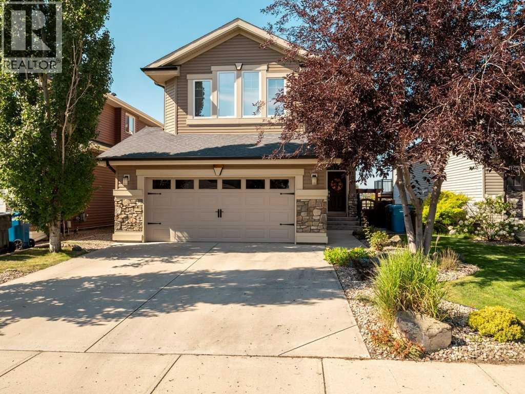 104 Firelight Way W, Lethbridge, AB T1J 4B2