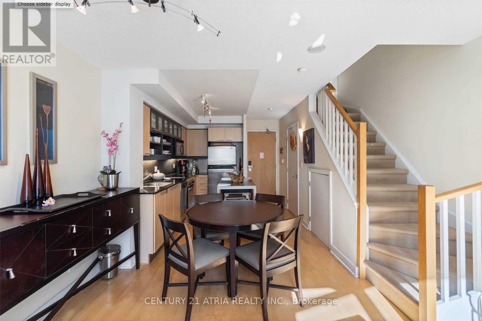 723 36 Blue Jays Way, Toronto, ON M5V 0L7