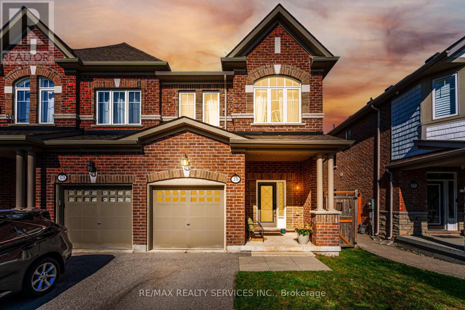 15 Vinewood Rd, Caledon, ON L7C 4A9