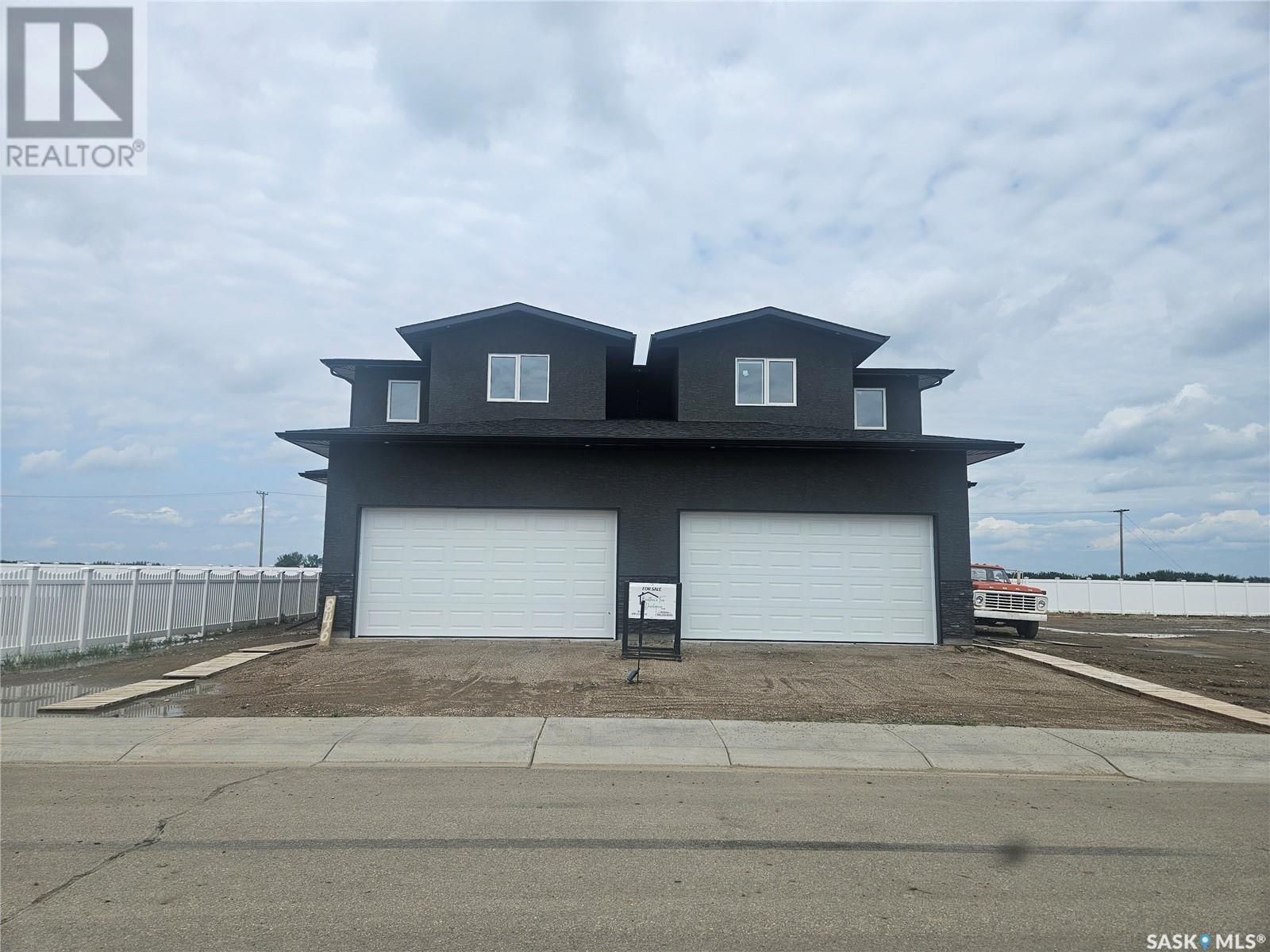 848 Delaet Bay, Warman, SK S0K 0A1