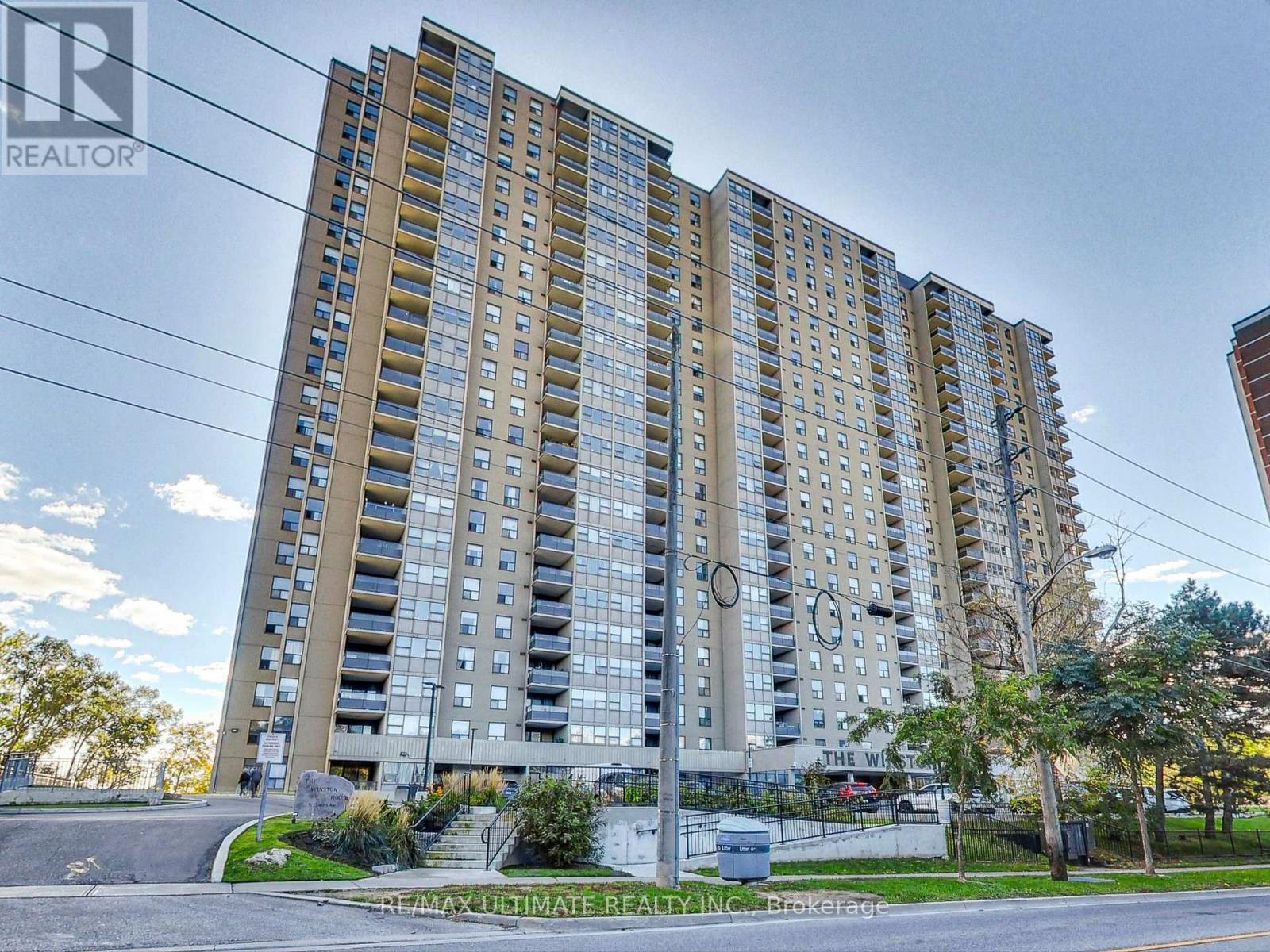 406 75 Emmett Ave, Toronto Mount Dennis, ON M6M 5A7
