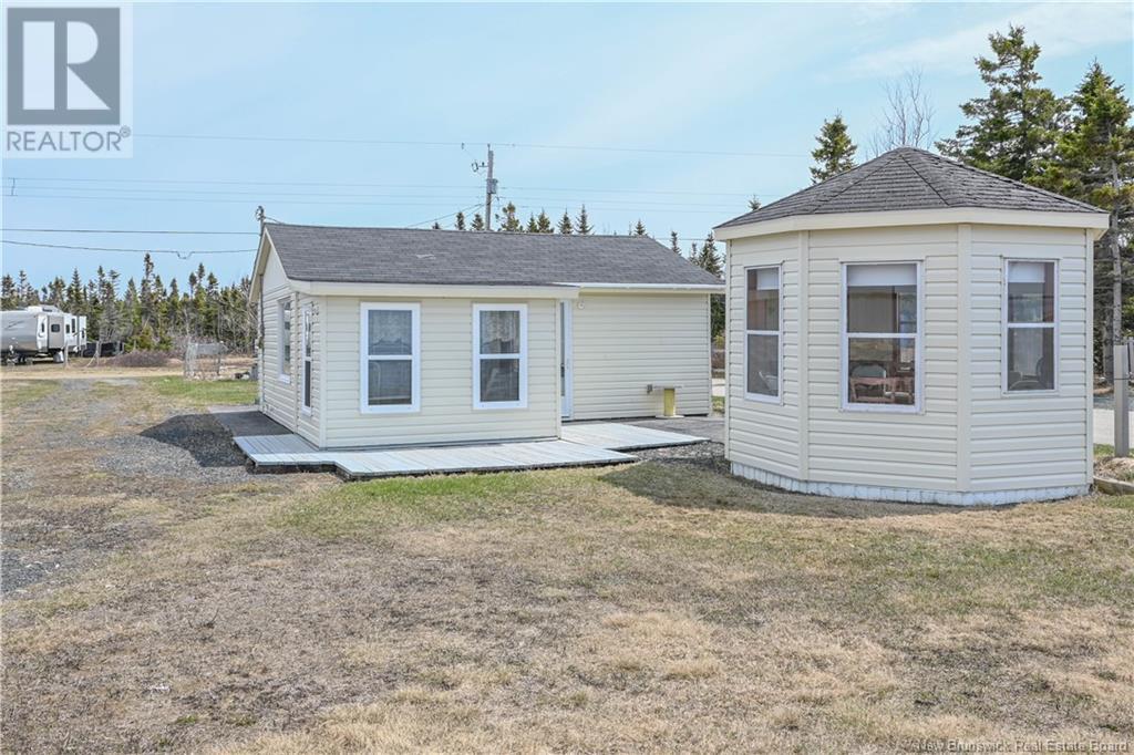 38 Forbes Ln, Pointe-alexandre, NB E8T 1H9