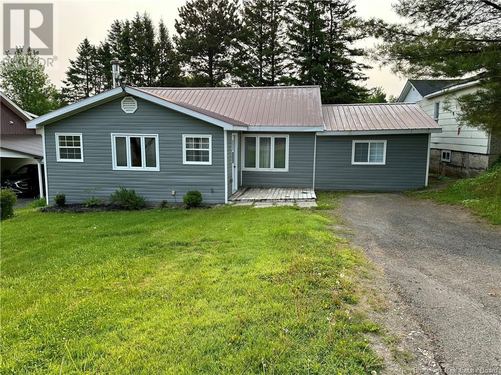 142 Main St, Plaster Rock, NB E7G 2E4