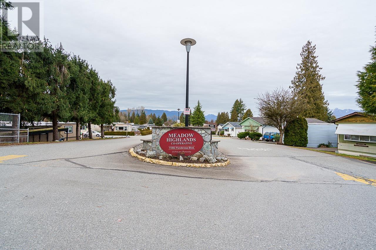 19644 Planetree Lane Unit 90, Pitt Meadows, BC V3Y 1Z3