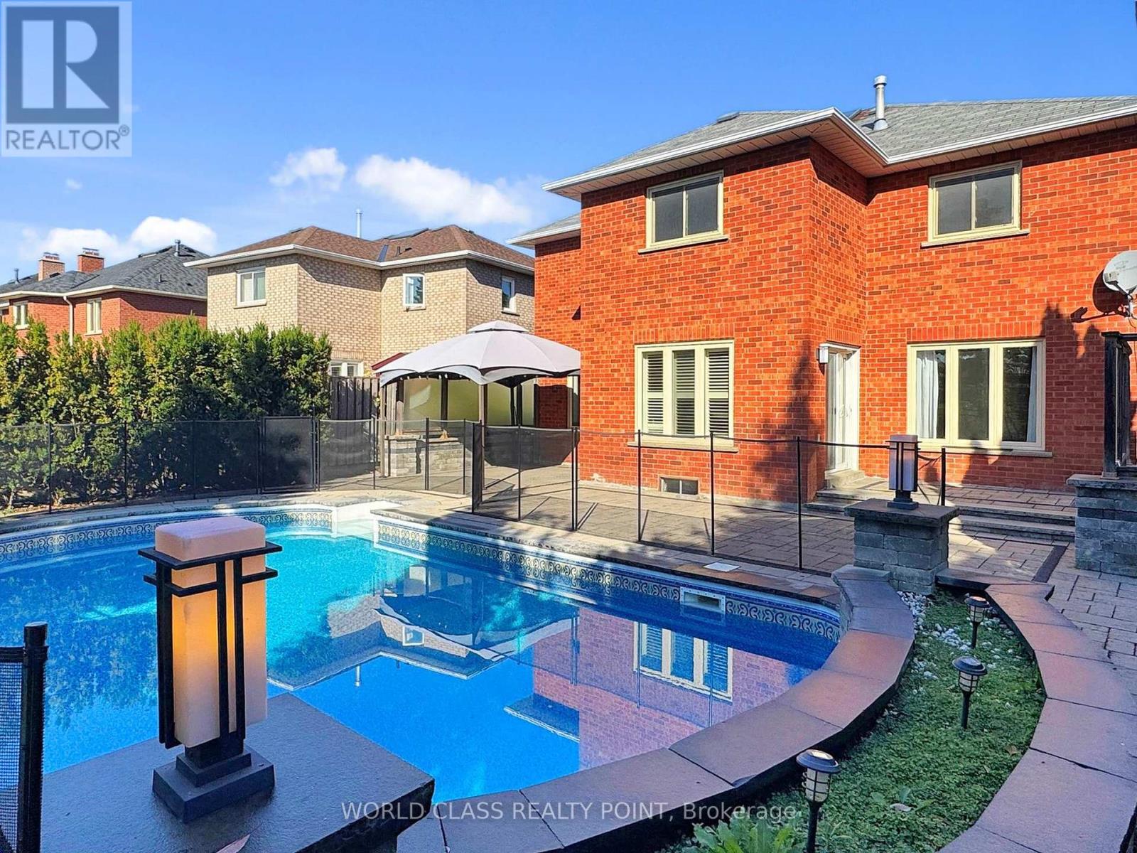 23 Kilbride Dr, Whitby, ON L1R 2B3