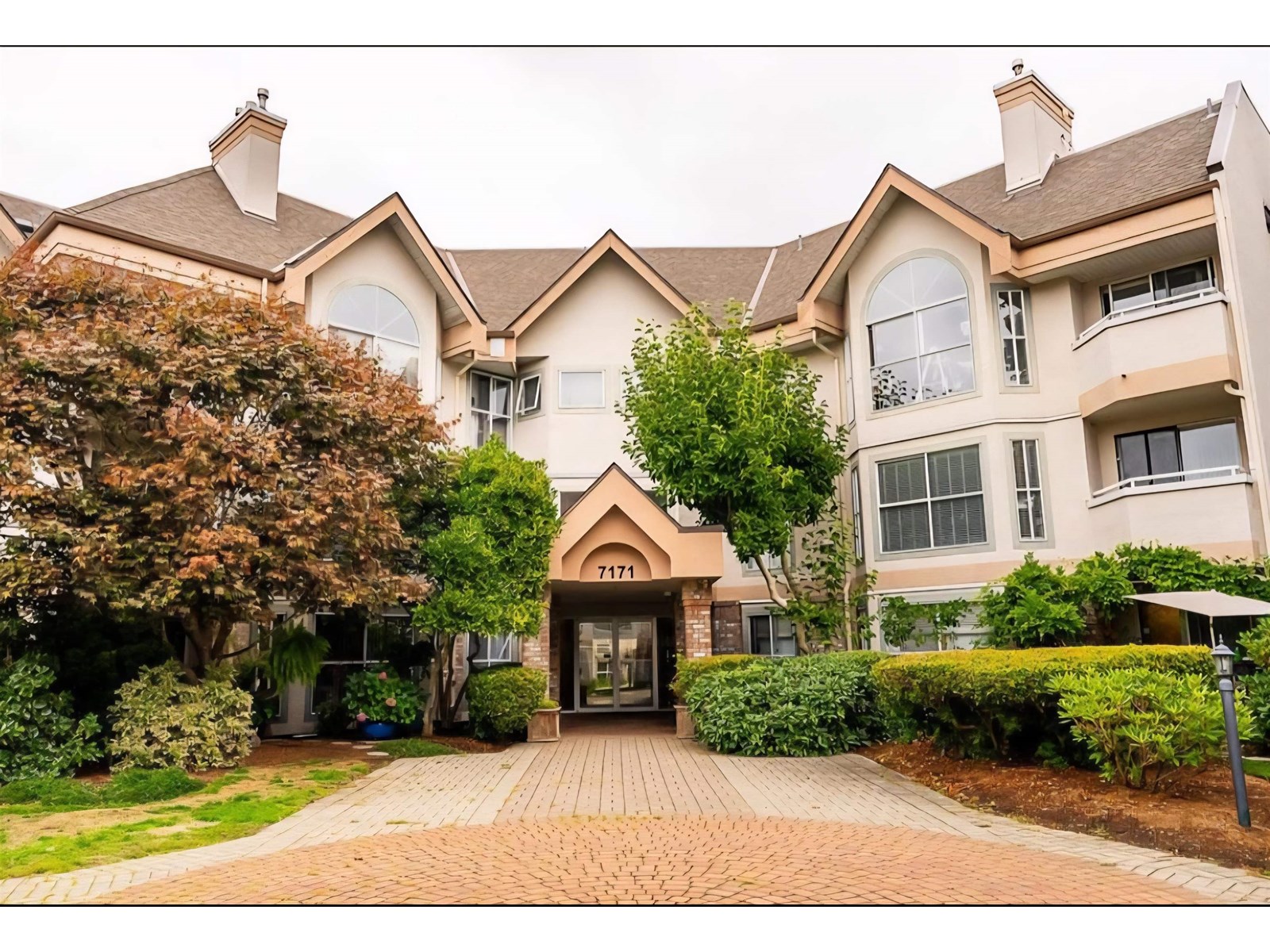 7171 121 Street Unit 309, Surrey, BC V3W 1G9