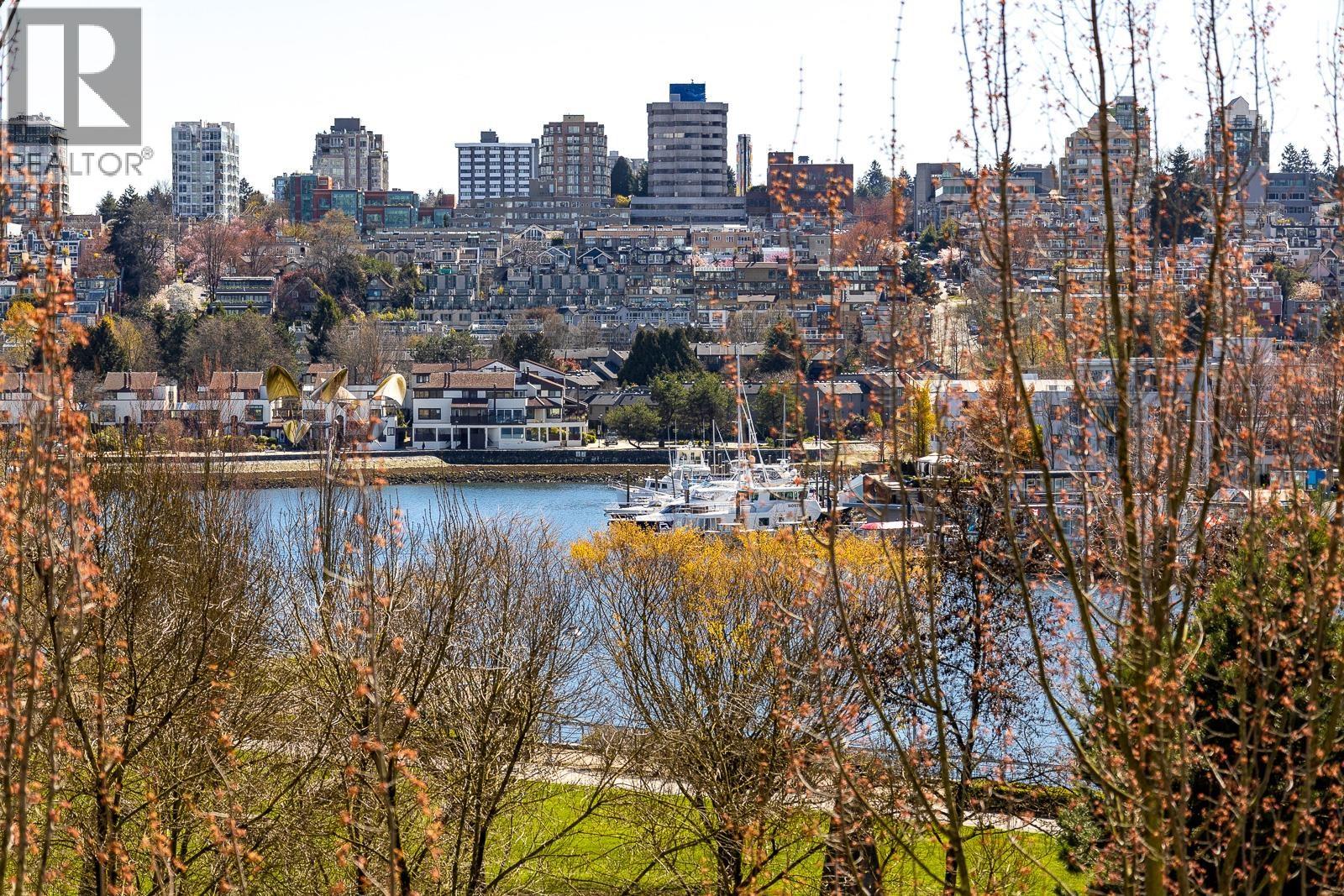 638 Beach Crescent Unit 301, Vancouver, BC V6Z 3H4