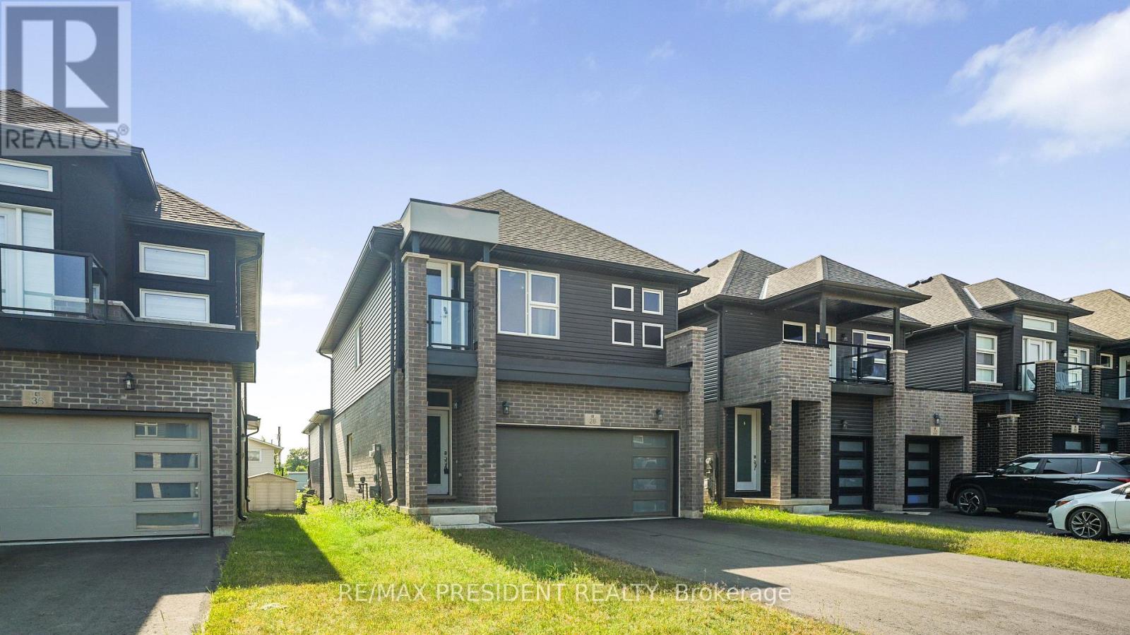 28 Mclaughlin St, Welland Lincolncrowland, ON L3B 0J8