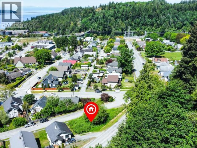 Willow Avenue, Powell River, BC