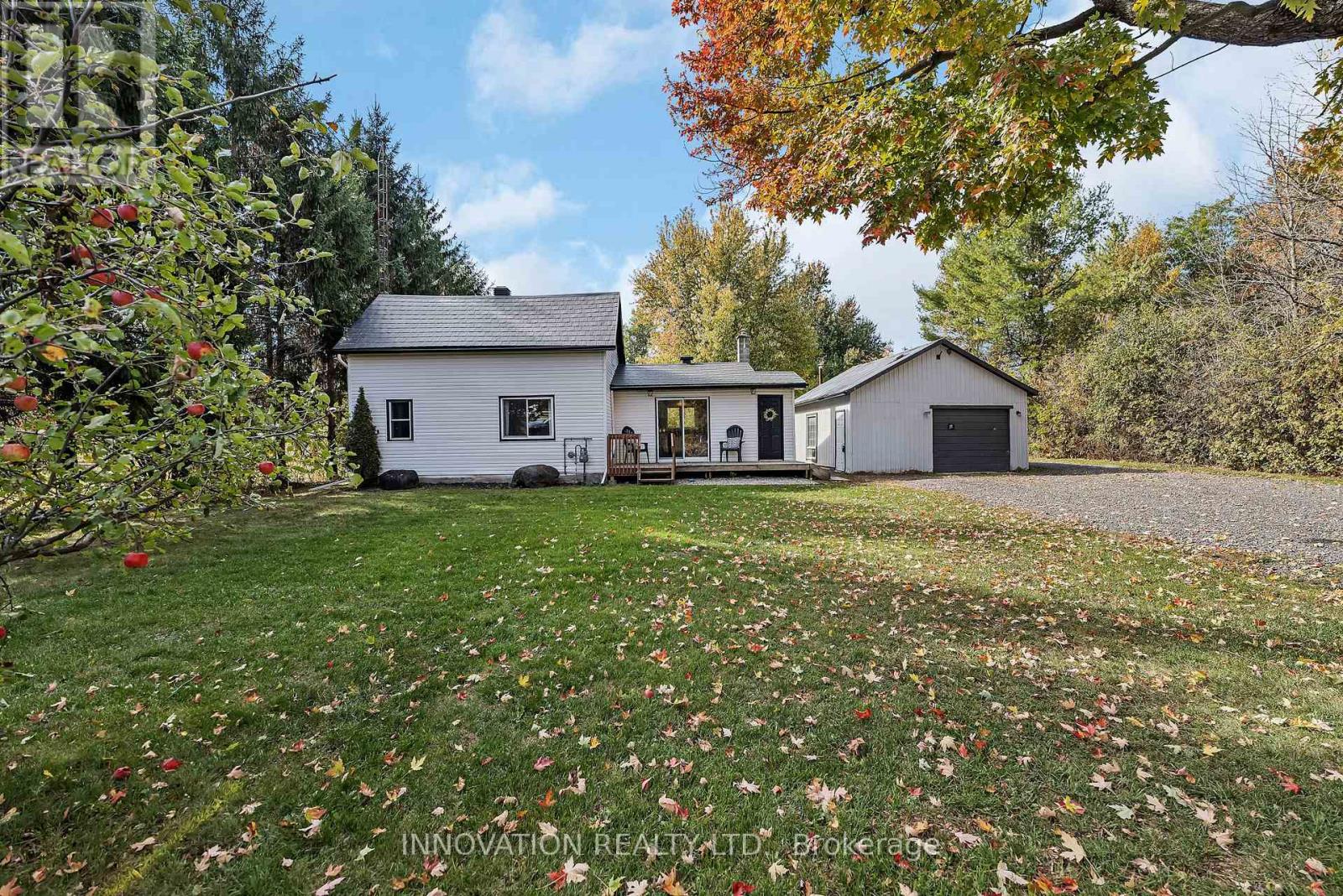 2716 Margaret St W, North Dundas, ON K0E 1S0