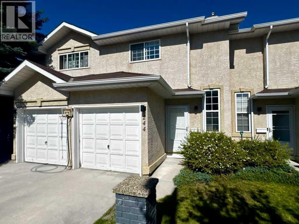 244 Shawinigan Dr SW, Calgary, AB T2Y 3B4
