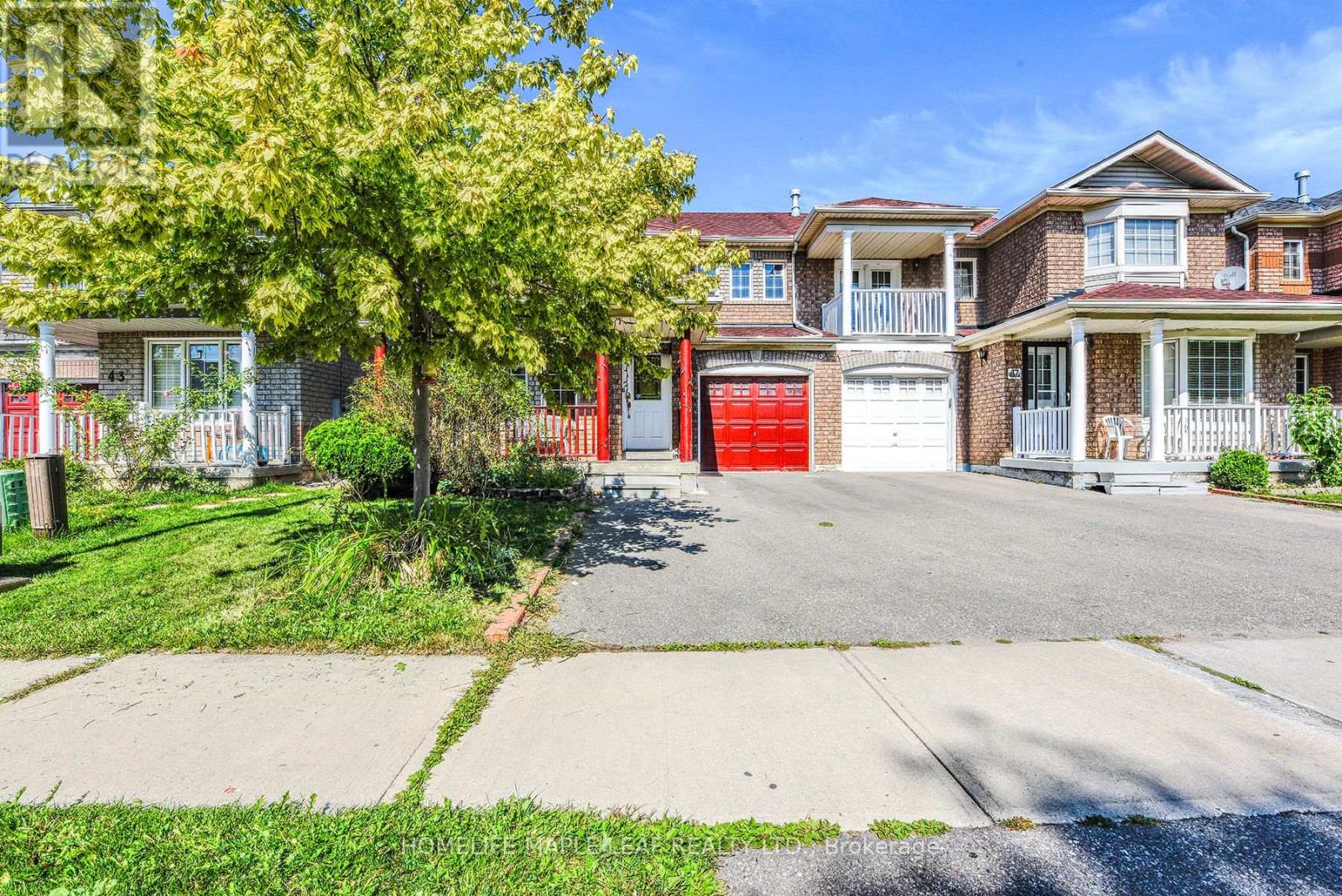45 Seaside Cir, Brampton, ON L6R 2G7