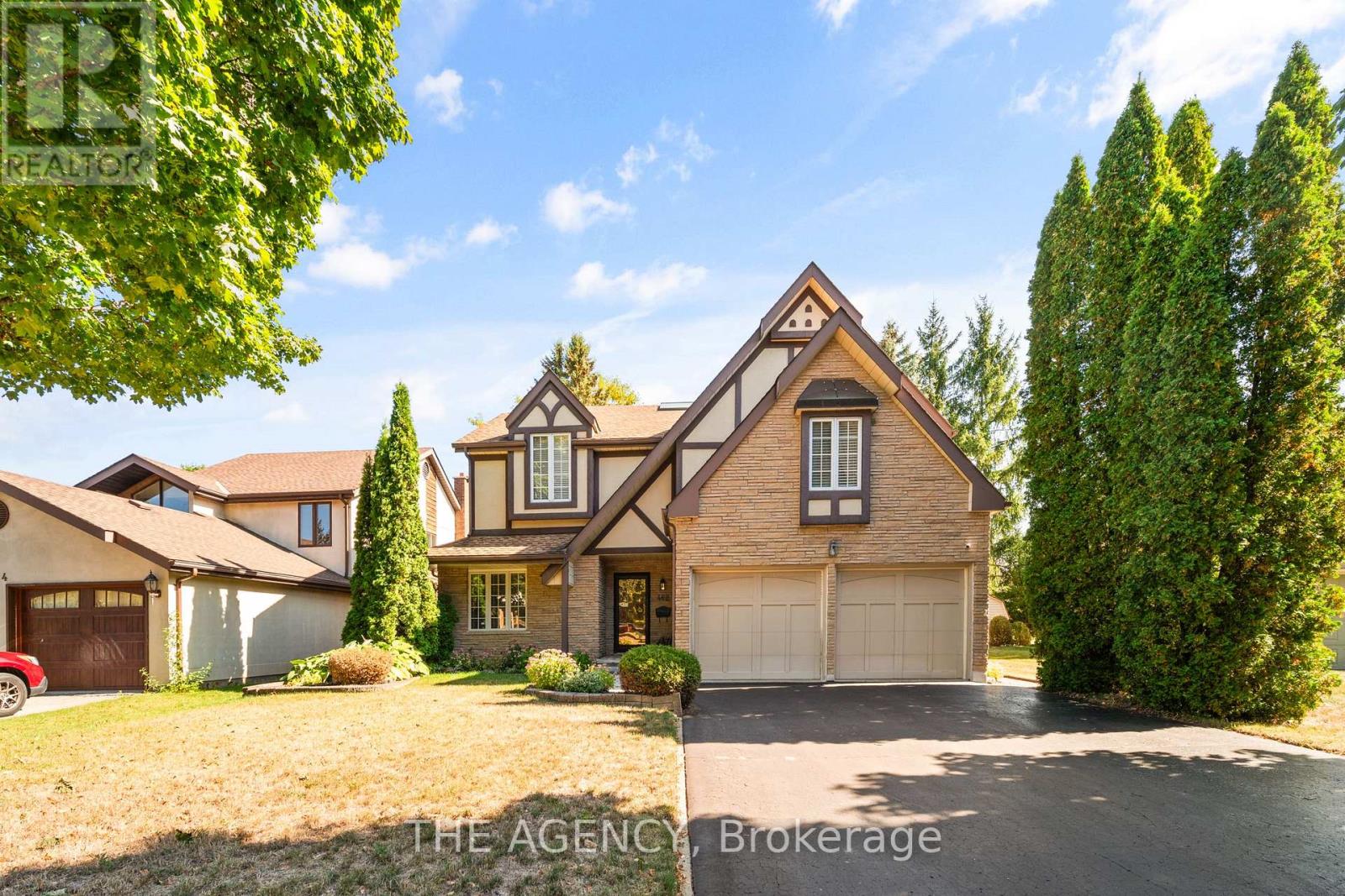 462 Winchester Dr, Waterloo, ON N2T 1K5