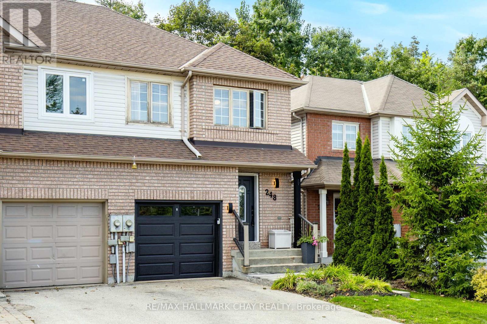 248 Ferndale Dr S, Barrie, ON L4N 8J9