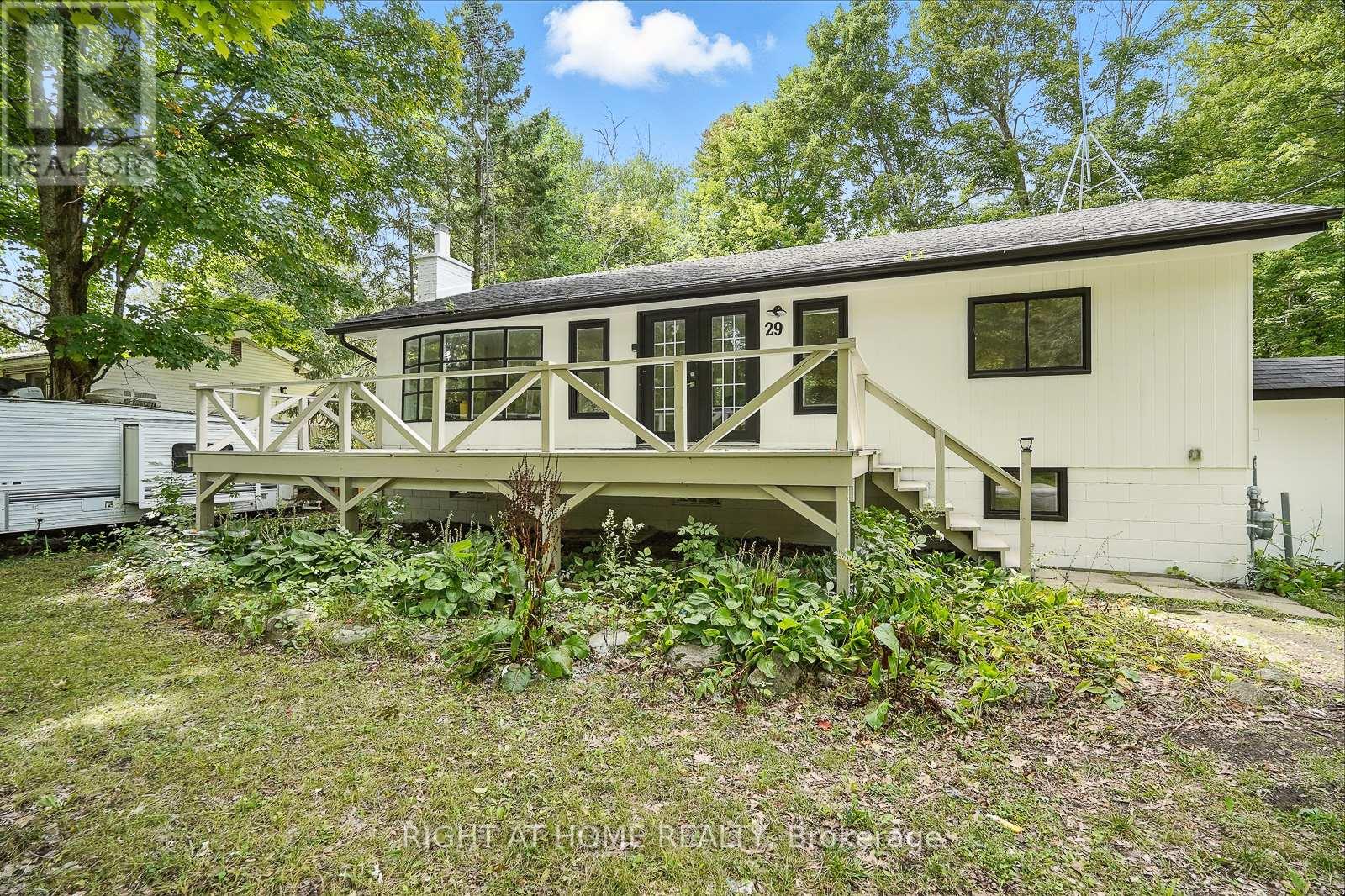 29 Nida Dr, Tiny, ON L9M 0B3