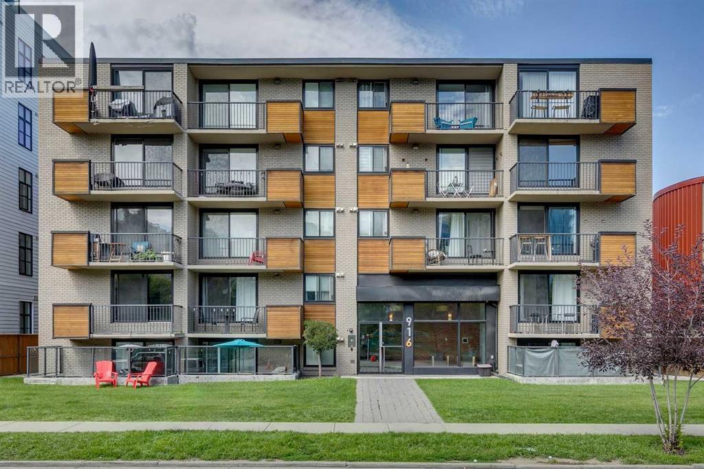 916 Memorial Drive Nw Unit 402, Calgary, AB T2N 3C9