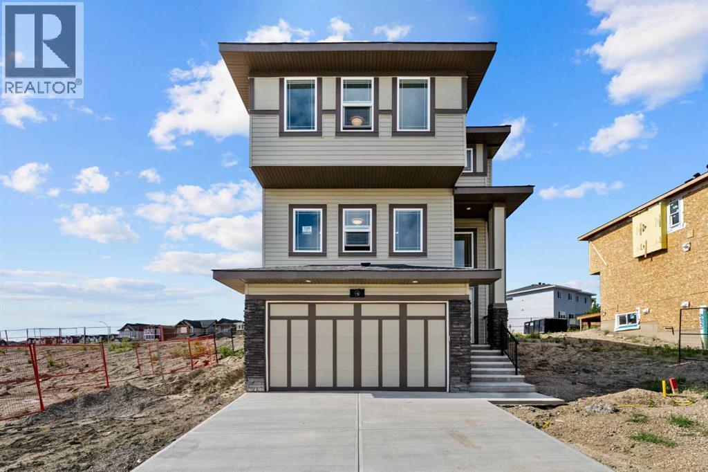 129 Heritage Blvd, Cochrane, AB T4C 3G8