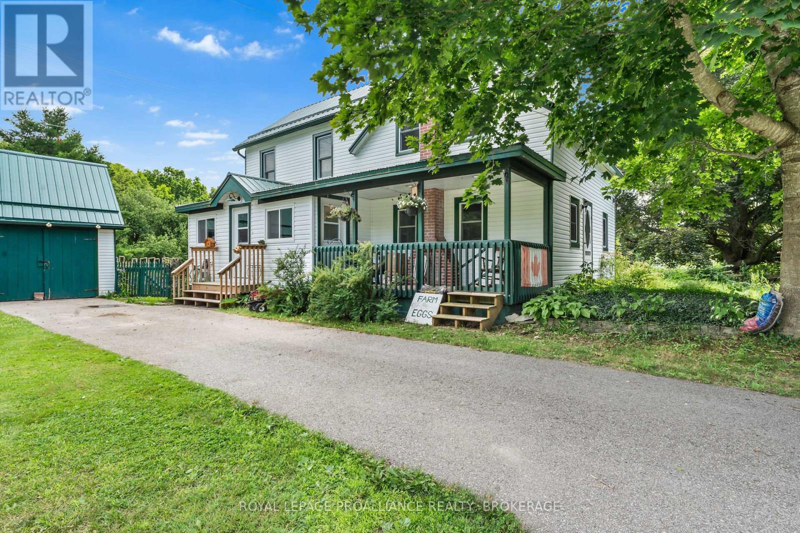 718 Jones Falls Rd, Rideau Lakes, ON K0G 1E0