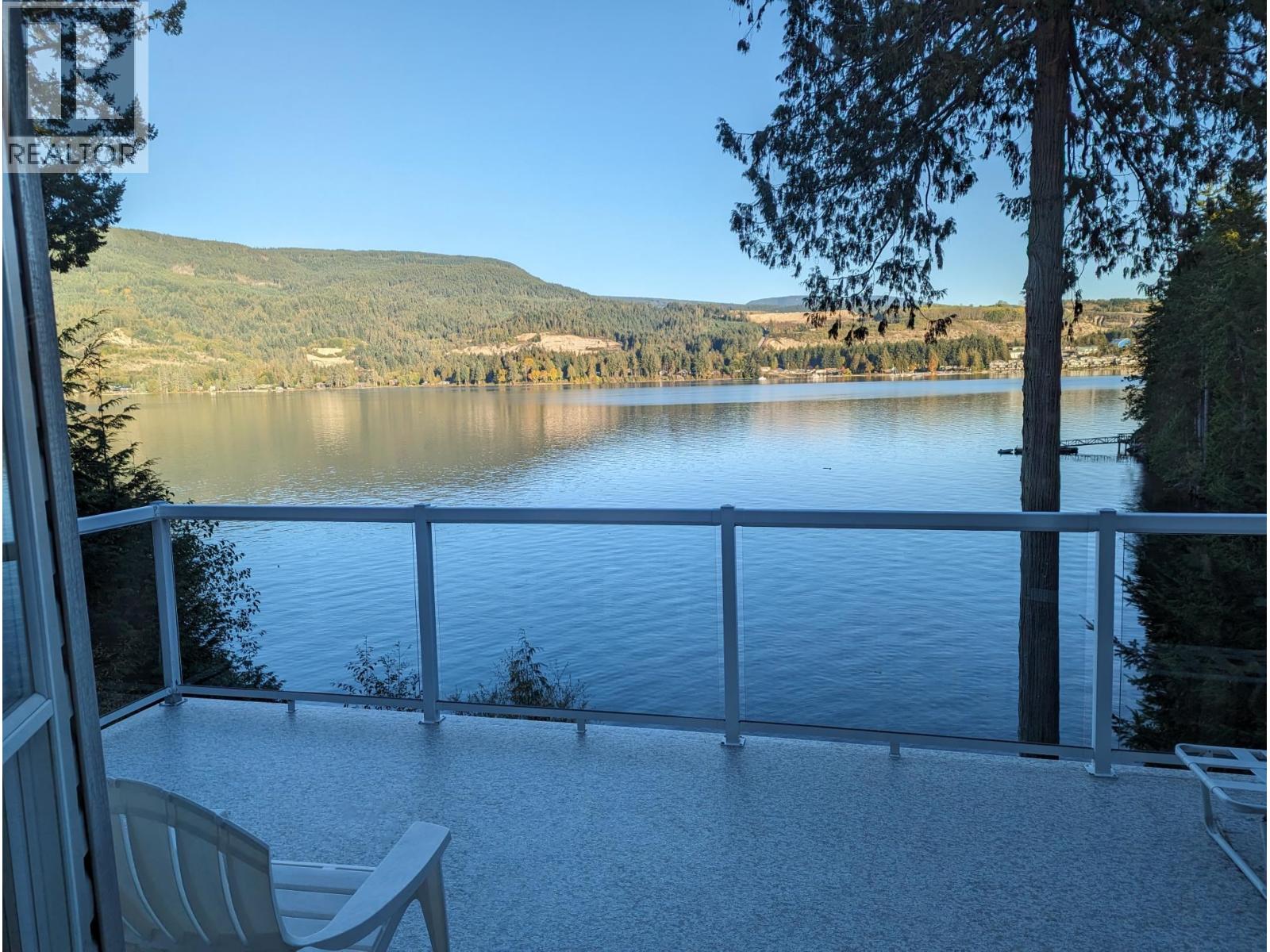 6116 Poise Island Dr, Sechelt, BC V7Z 0L5
