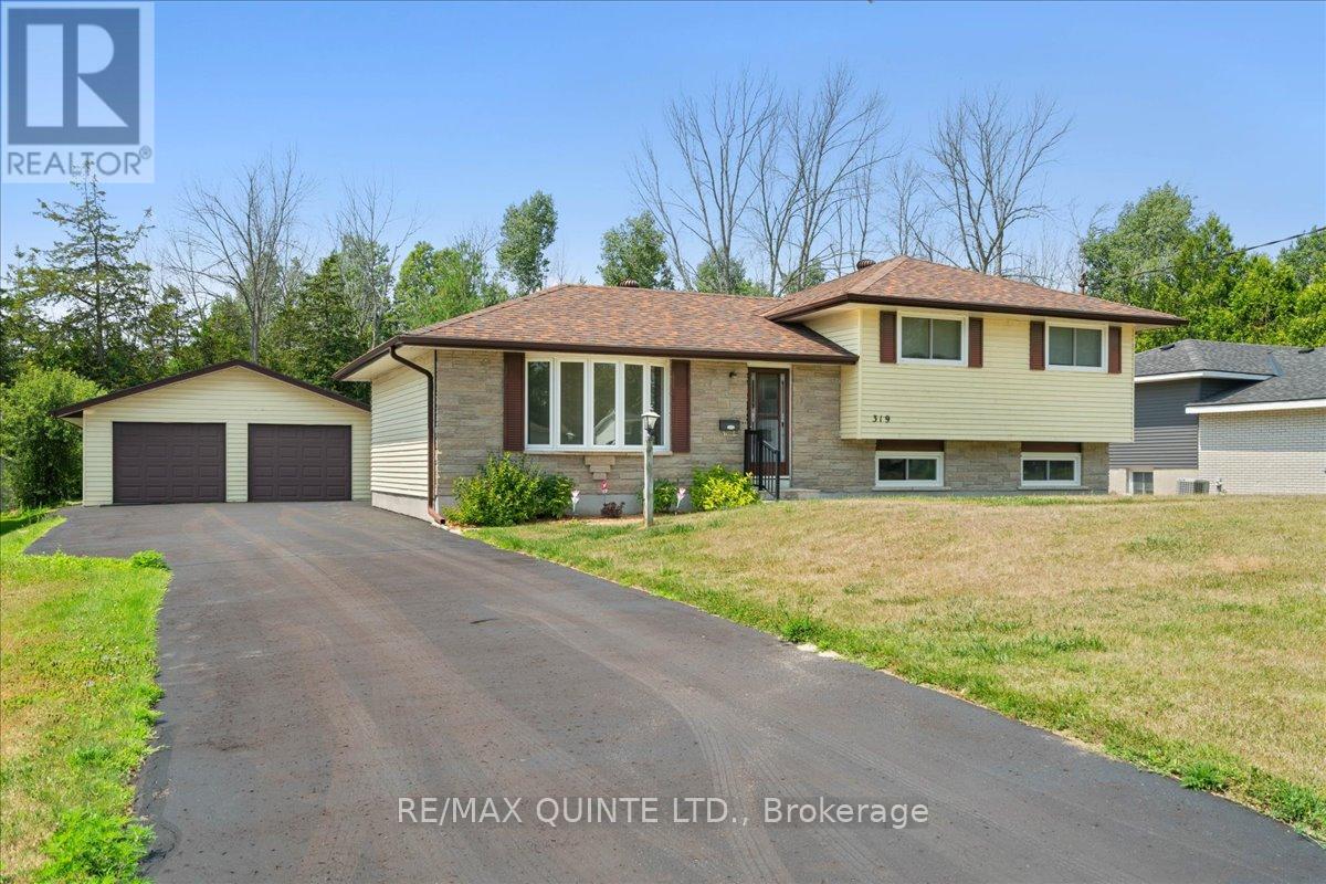 319 Montrose Rd N, Quinte West Sidney Ward, ON K8R 1A8