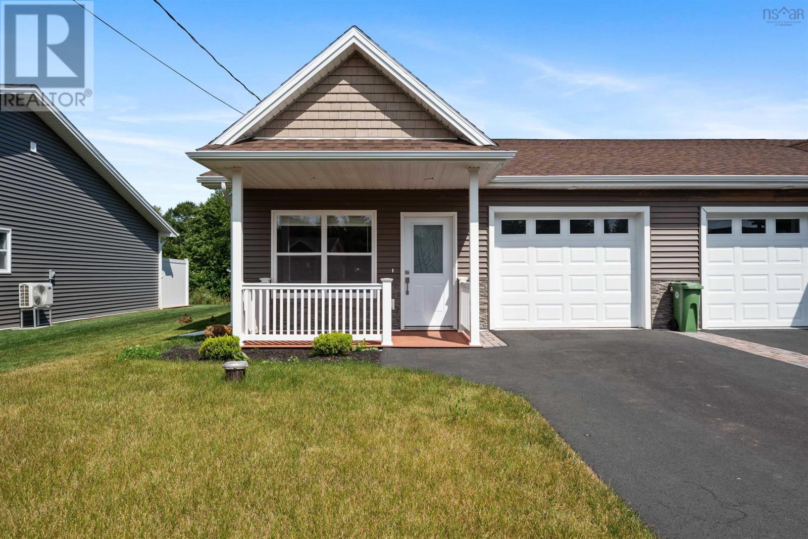 12 Summer Hill Pl, Upper Onslow, NS B6L 0G9
