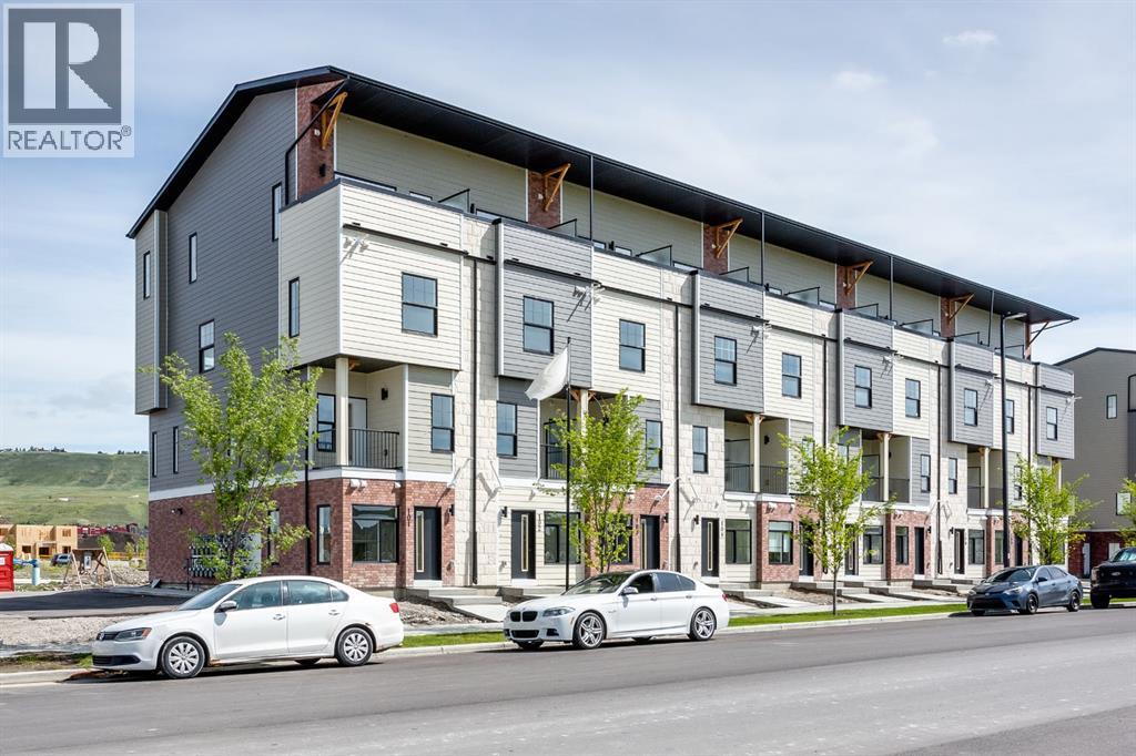 156 Park Street Unit 102, Cochrane, AB T4C 2B8