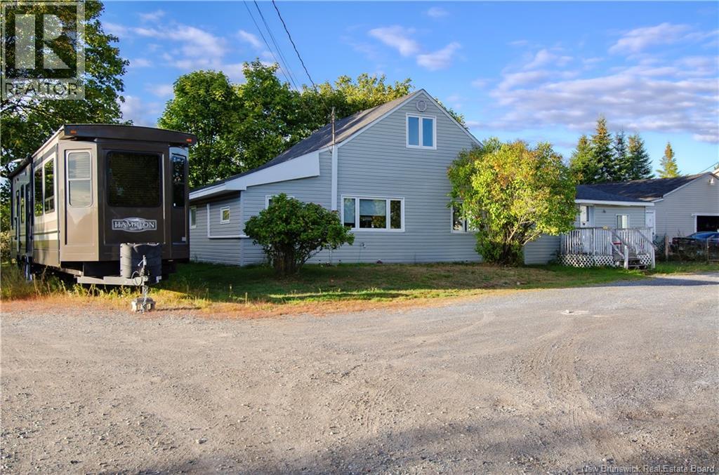 40 Dutch Garden Ln, Saint John, NB E2H 2V9