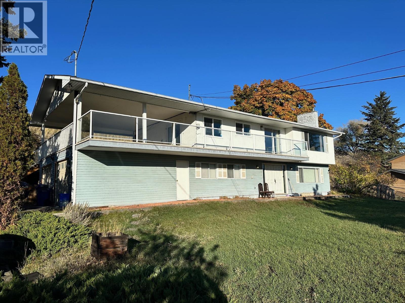 7910 Lakeview Dr, Coldstream, BC V1B 1W3