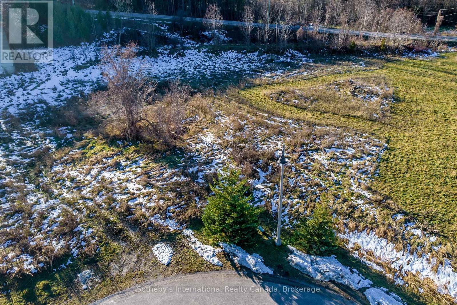 21 Raintree Ct, Clearview, ON L9Y 0K2