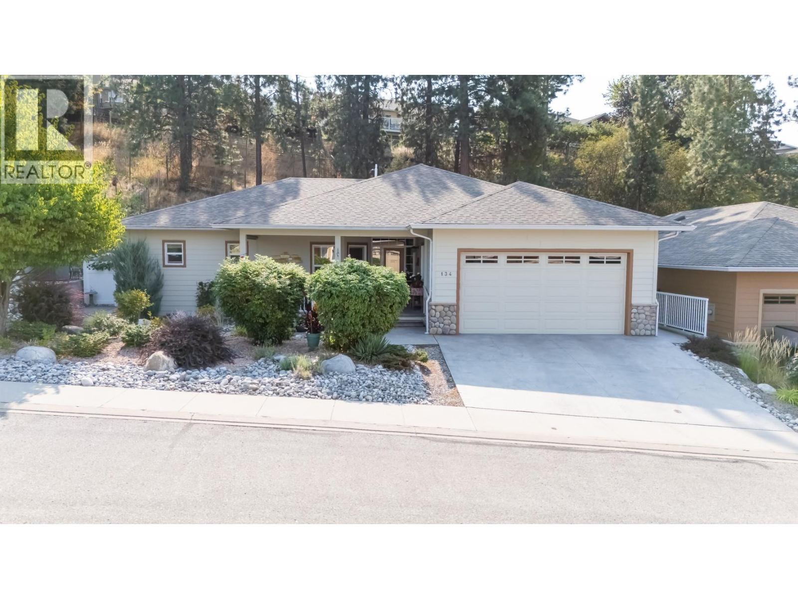 170 Stocks Crescent Unit 134, Penticton, BC V2A 9C6