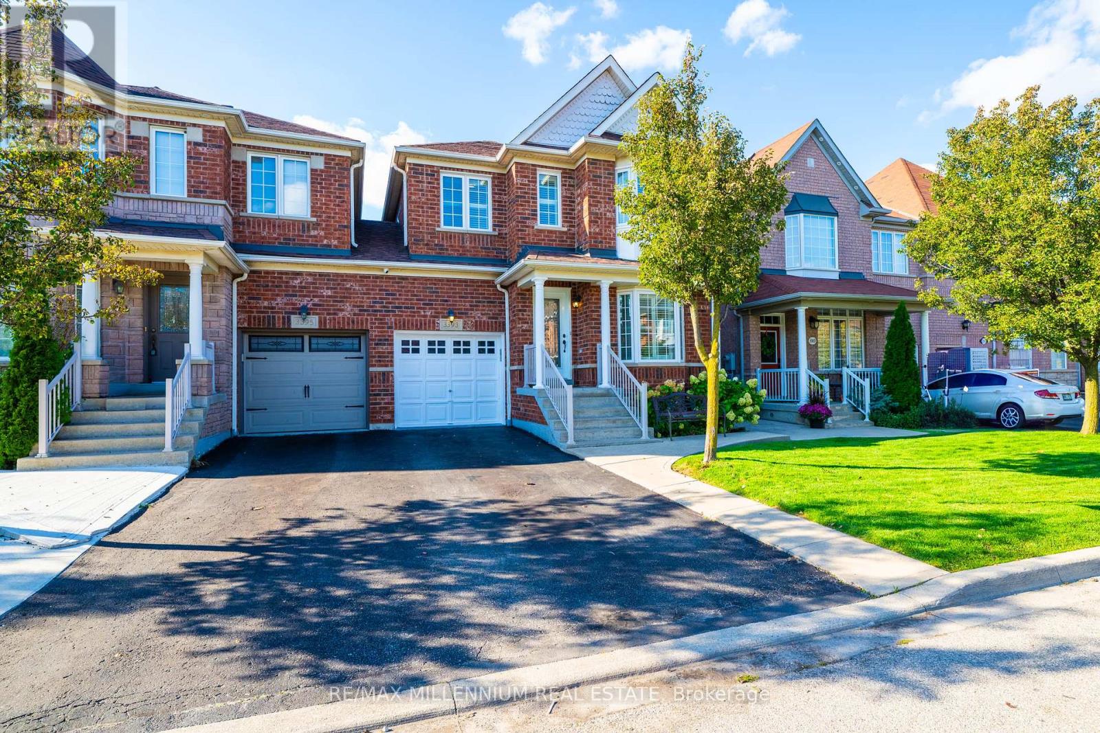 3393 Covent Cres, Mississauga, ON L5M 7P1